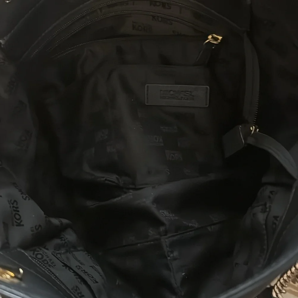 Michael Kors, black and gold purse - Picture 6 of 6